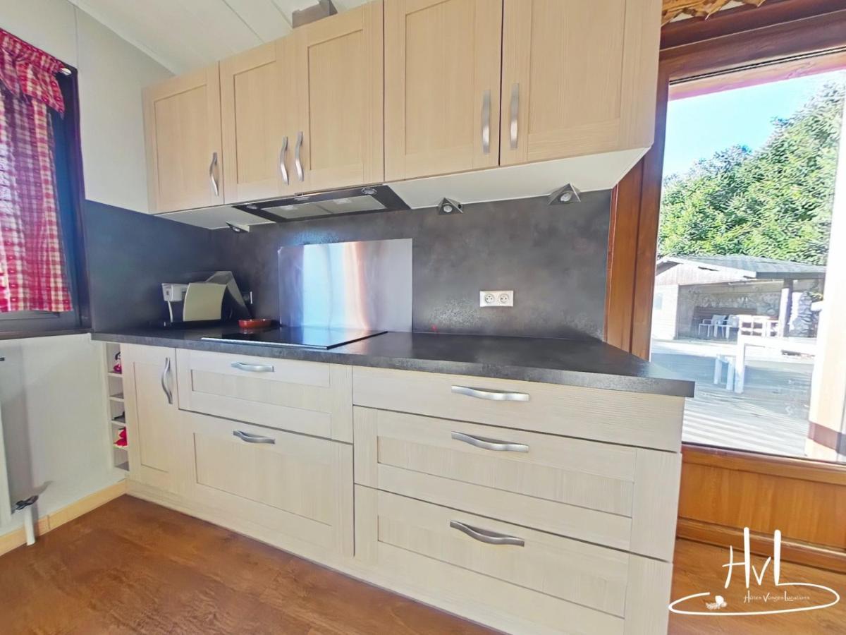 Chalet Les Trois Vallees Villa ลาแบรส ภายนอก รูปภาพ